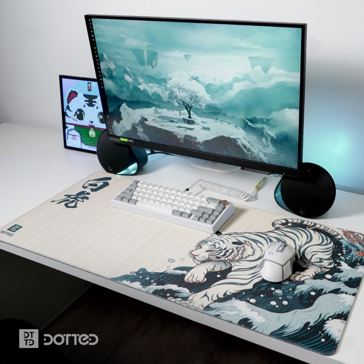 DOTTED WHITE TIGER 900X400MM DESK MAT (4MM)